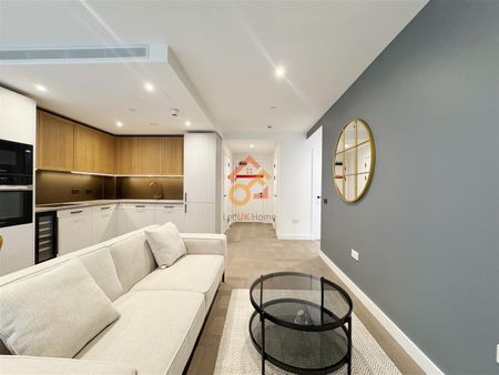 4 Merino Gardens, London, E1W - Photo 2