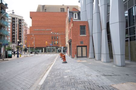 For Lease - 1 Yorkville Avenue Unit# 1902, Toronto, Ontario - Photo 3