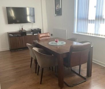 2 Bed Penthouse, London Road, L3 - Photo 6