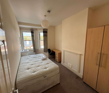 Hollingbury Road Room 5 - Photo 6