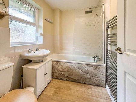 Lysander Close, Woodley, Reading, RG5 - Photo 5