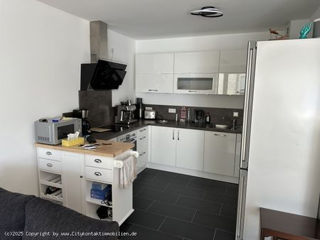 Exklusive 2-Zimmer-Wohnung mit EBK und Balkonen u. Blick ins Grüne - Photo 3