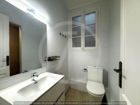 Piso de alquiler en Carrer del Doctor Ullés, 127, Ca n'Aurell - Photo 3