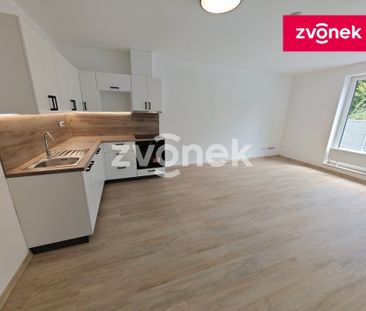 Pronájem bytu 1+kk a garsoniéry 40 m², Moravní 910, Otrokovice - Photo 2