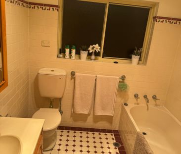 Strathfield - Photo 5