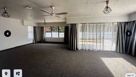 Spacious 3 Bedroom, Portsmouth Road - Photo 4