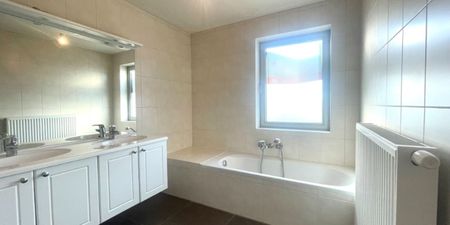 Woning te huur in Sleidinge voor € 1.075 met 3 slaapkamers - Photo 3