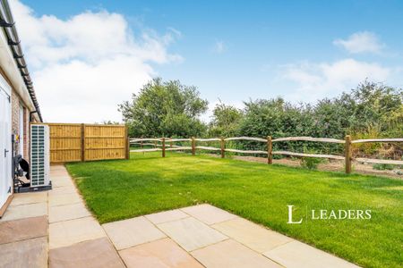 3 bedroom house to rent Sack Lane, Bognor Regis, PO22 - Photo 5