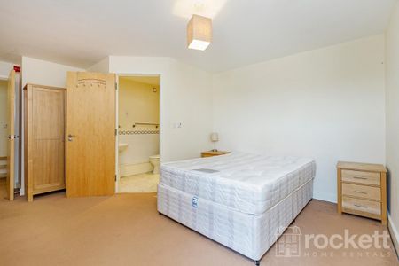 2 bed Flat to rent in Windsor Court, No. 1 London Road, ST5 - Photo 2