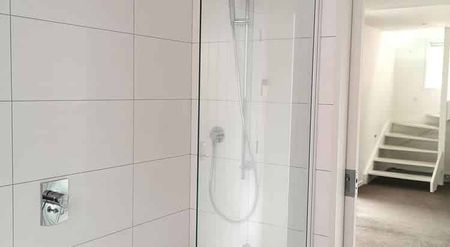 Scenic Waterfront Retreat in Houghton Bay - Photo 5