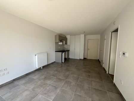 Location Appartement 2 pièces 40m² MONDONVILLE 31700 - Photo 5