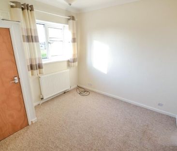 Hemswell Avenue - Photo 4