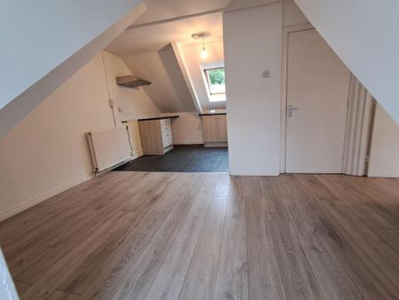 1 bedroom flat to rent - Photo 4