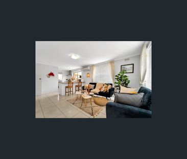 unit 6/9-11 Market Road, Werribee, Vic 3030 - Photo 1
