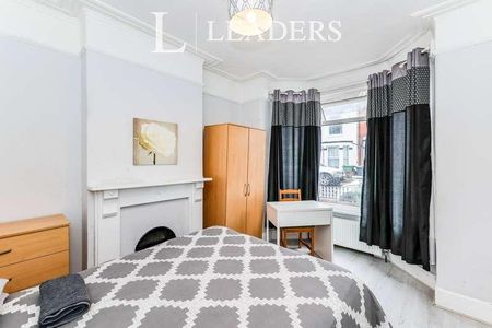 Aylesbury Road, Portsmouth, PO2 - Photo 4