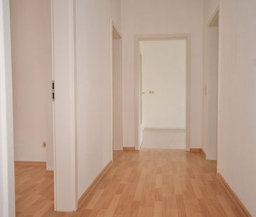 2-Raum • Tageslichtbad mit Wanne • Balkon • Laminat • Sonnig • Stel... - Photo 4