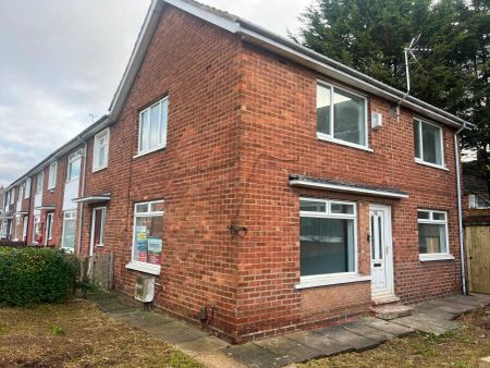 Premier Road, Middlesbrough, North Yorkshire, TS3 8QP - Photo 2