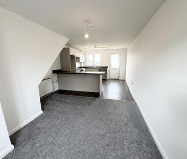 2 bedroom terraced house to rent - Photo 3