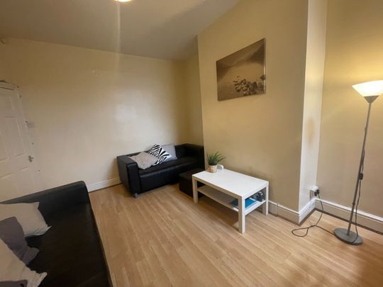 4 Bed Terraced House, Whitby Road, M14 - Photo 1