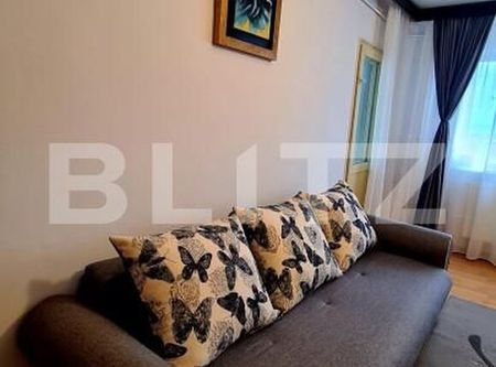 Apartament 2 camere, 56 mp, centrala proprie, zona 1 Mai - Fotografie 3