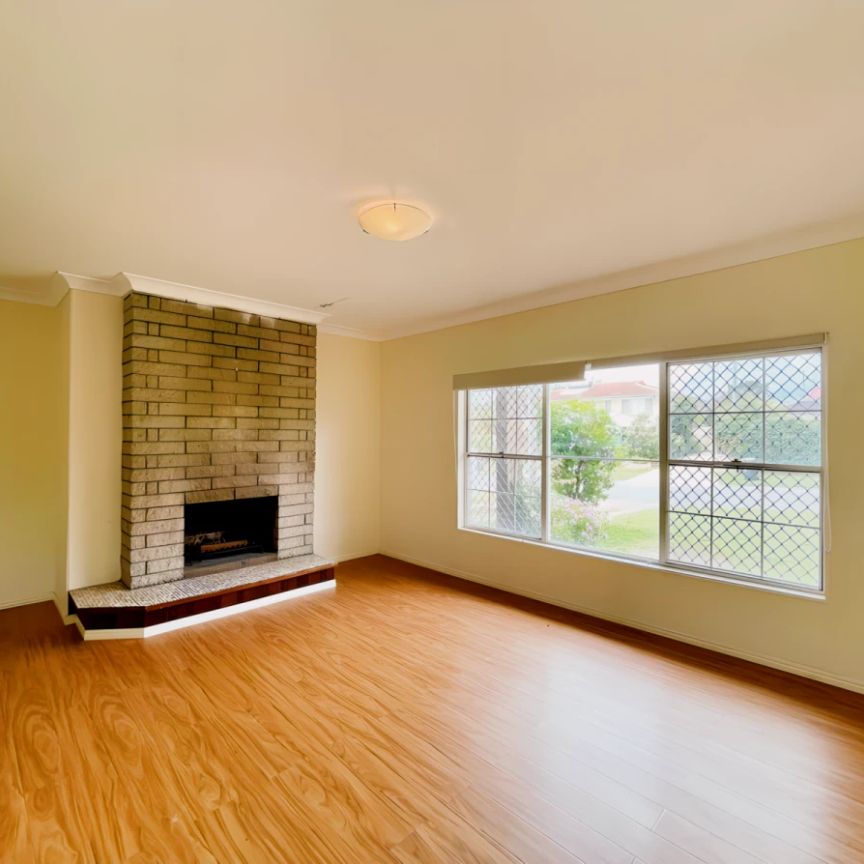 4 bed 2 bath - Photo 1