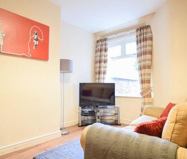 3 bedroom terraced house to rent - Photo 5