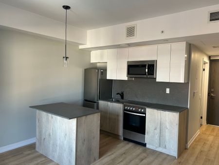 For Lease - 70 King Street Unit# 402, Oshawa, Ontario - Photo 3