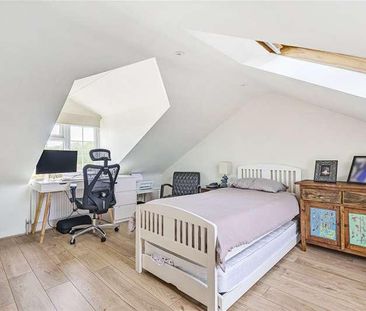 Foxglove Gardens, Guildford, GU4 - Photo 4