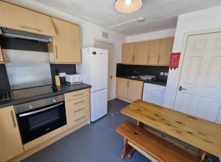 3 bedroom townhouse to rent - Photo 5