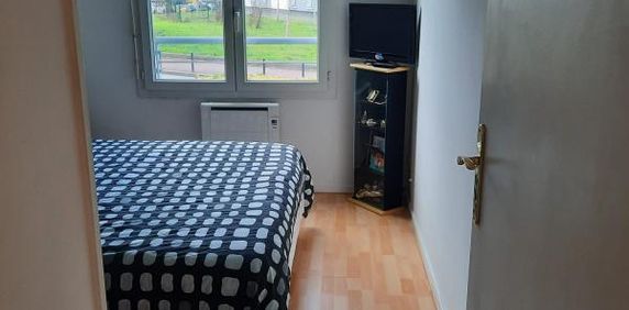 Location Appartement 3 pièces Meublé 50m² CORBEIL ESSONNES 91100 - Photo 2