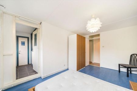 3 bedroom flat to rent - Photo 4