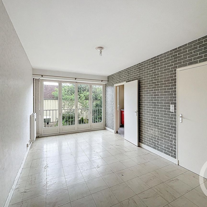 Location Appartement 1 pièce 25m² TROYES 10000 - Photo 1