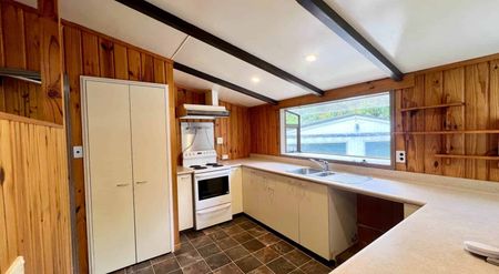 1 WEEK RENT FREE AVAILABLE! - Photo 2