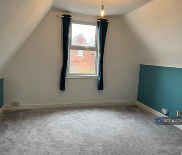 4 bedroom terraced house to rent - Photo 3