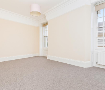 3 bedroom apartment to rent - Photo 6