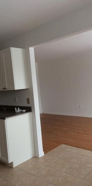 Grand 5 1/2 non fumeur au 3e étage - Photo 1