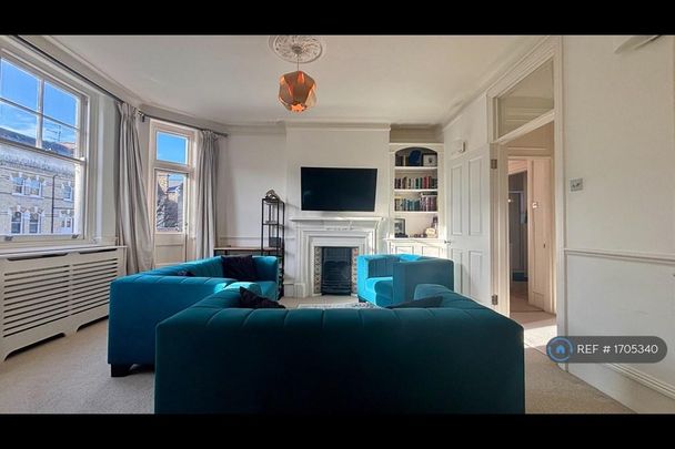 3 bedroom flat to rent - Photo 1