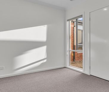 Family Home in Wyndham Vale - Photo 3