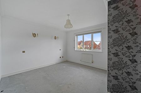 4 bedroom detached house to rent - Photo 4