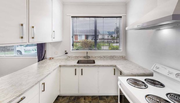 Welcome to Buckley Street !!! - Photo 1