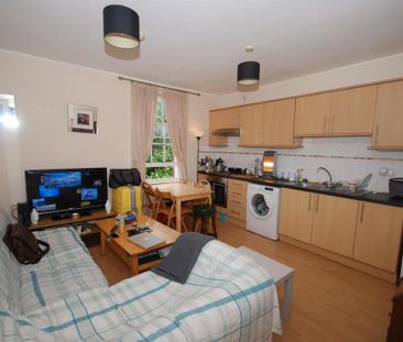 1 bedroom apartment to rent - Photo 2