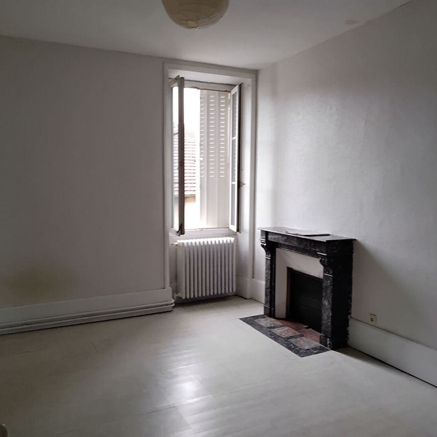 Vaste appartement 100 m² centre ville AUTUN - Photo 1