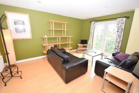 2 bedroom apartment to rent - Photo 3