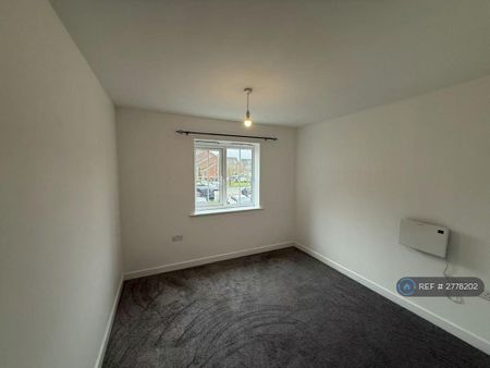2 bedroom maisonette to rent - Photo 4