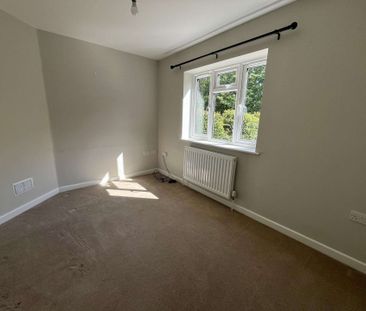 A well presented semi-detached three bedroom property, modern open ... - Photo 4
