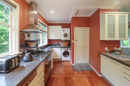 Khandallah Living - Photo 3