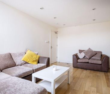 5 bedroom maisonette to rent - Photo 2