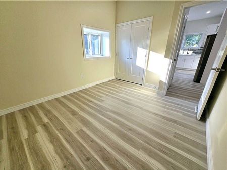 For Lease - 289 Chatham Street Unit# A, Brantford, Ontario - Photo 3