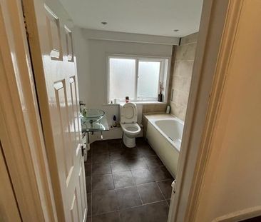 Room in a Shared House, Melrose Avenue, SW16 - Photo 6