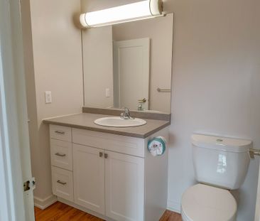 For Lease - 981 Gulf Place Unit# 3, Overbrook - Castleheights and A... - Photo 4